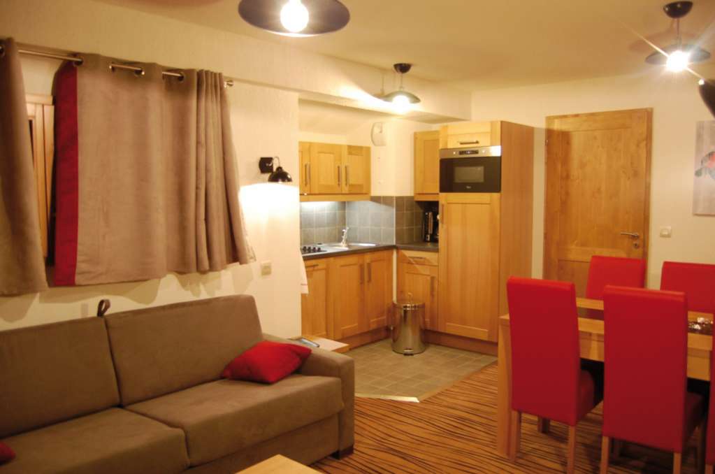 Chalet d'emeraude les saisies