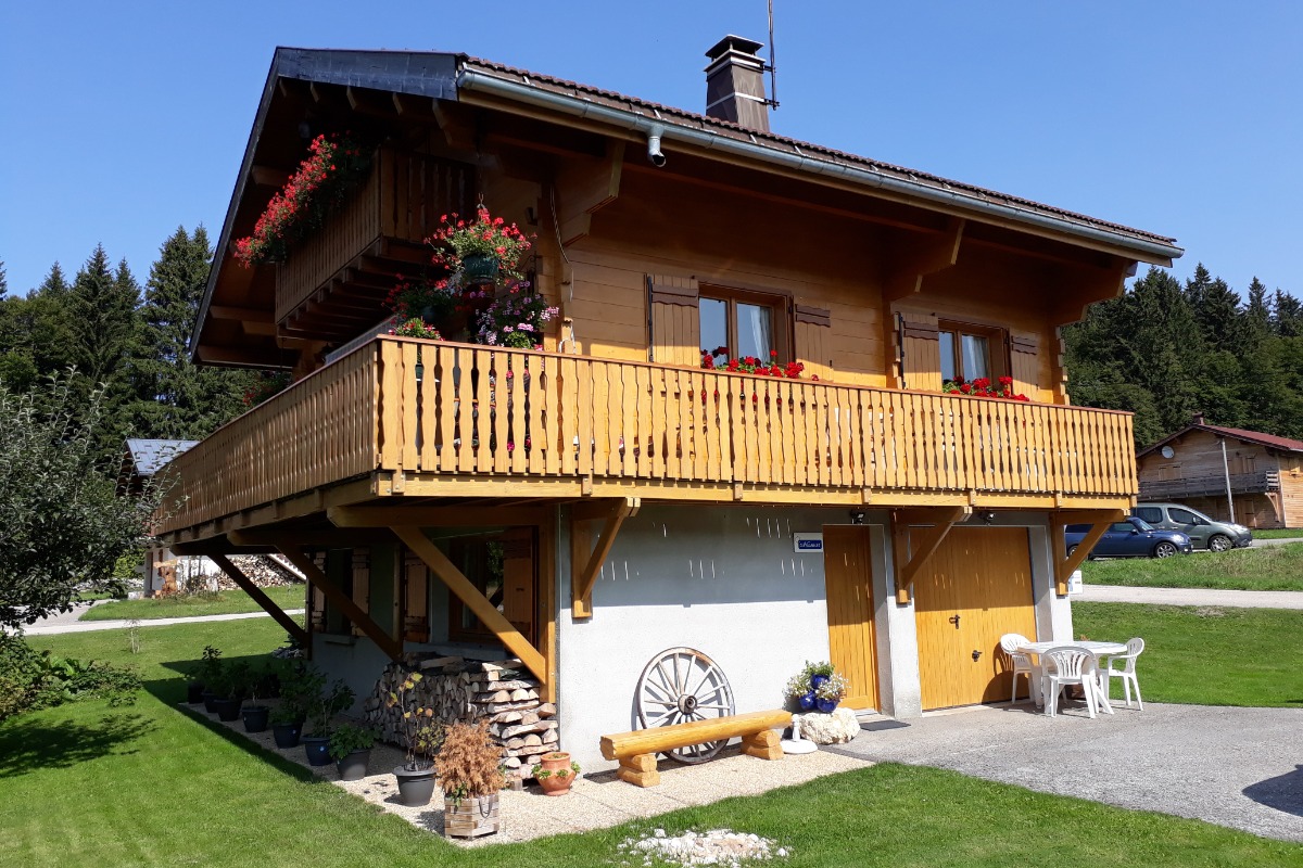 Jura chalet location