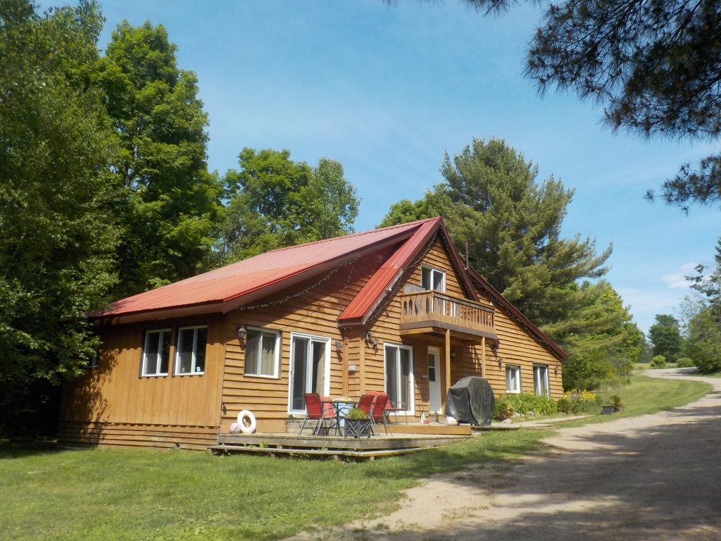 Chalet cottage