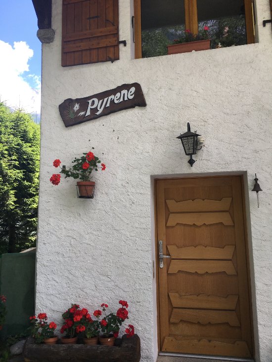 Chalet pyrene