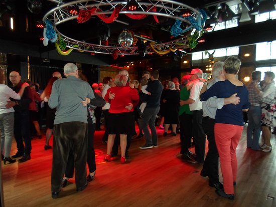Chalet de l'étang le quesnoy dancing