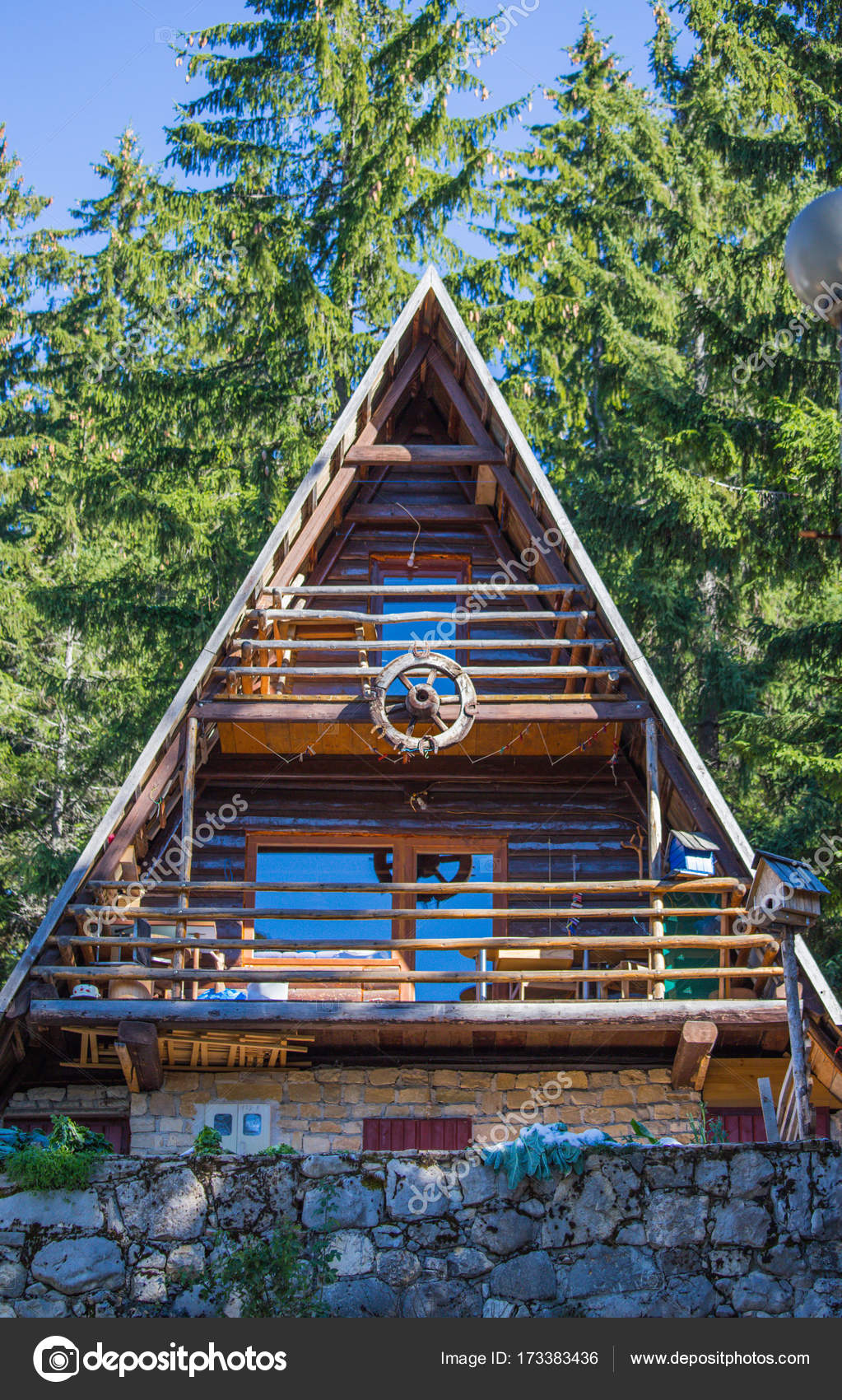 Chalet une pente