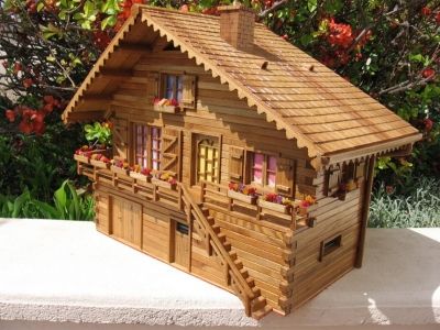 Chalet miniature en bois