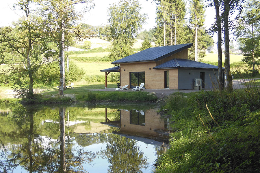 Location chalet au bord d un lac peche