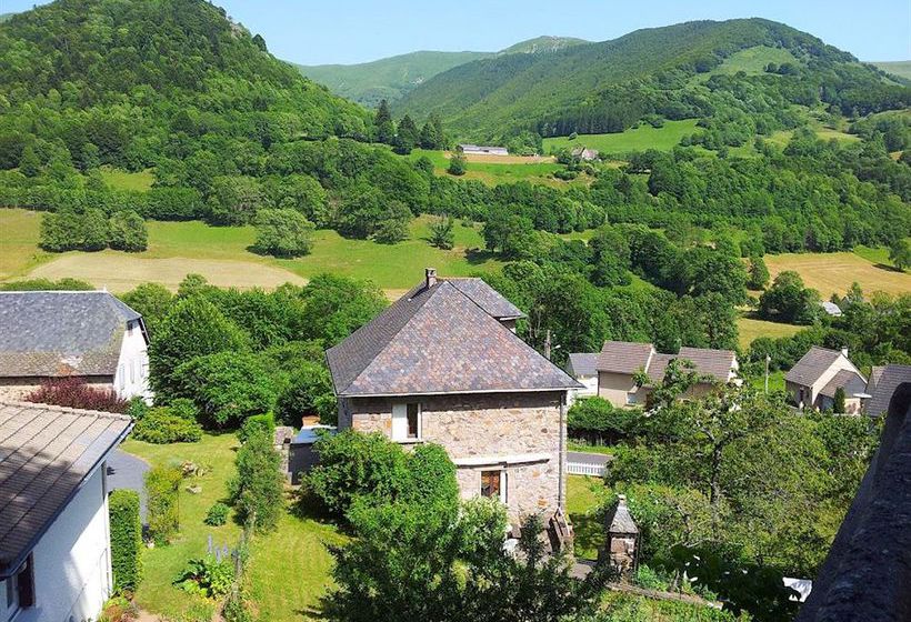 Au chalet fleuri