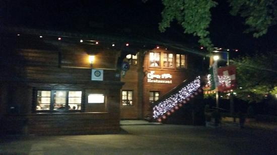 Lausanne chalet suisse