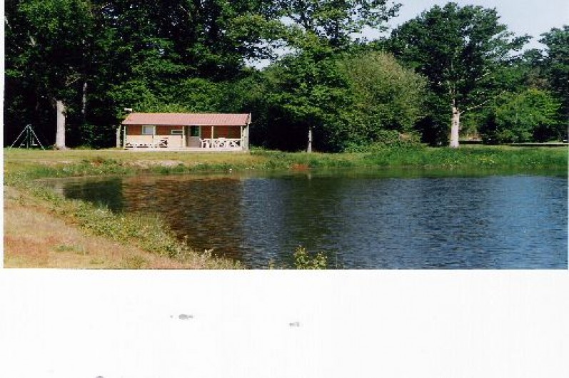 Location chalet de peche avec etang
