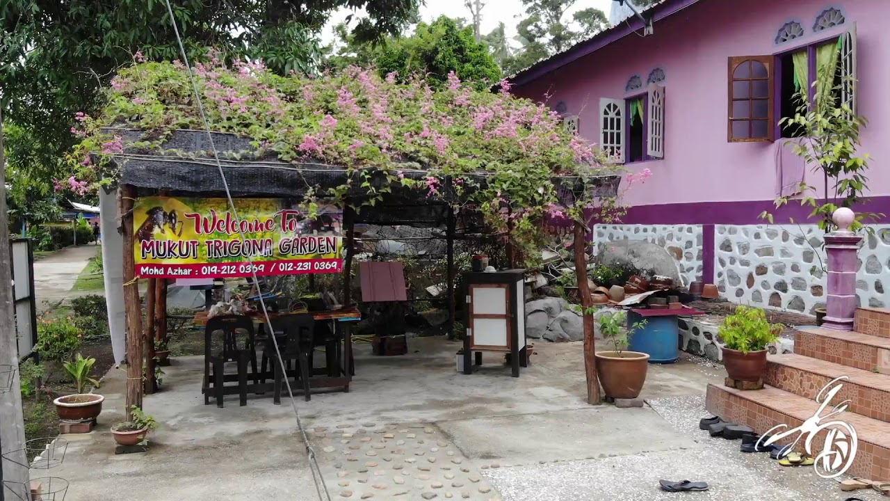 Seaside chalet tioman