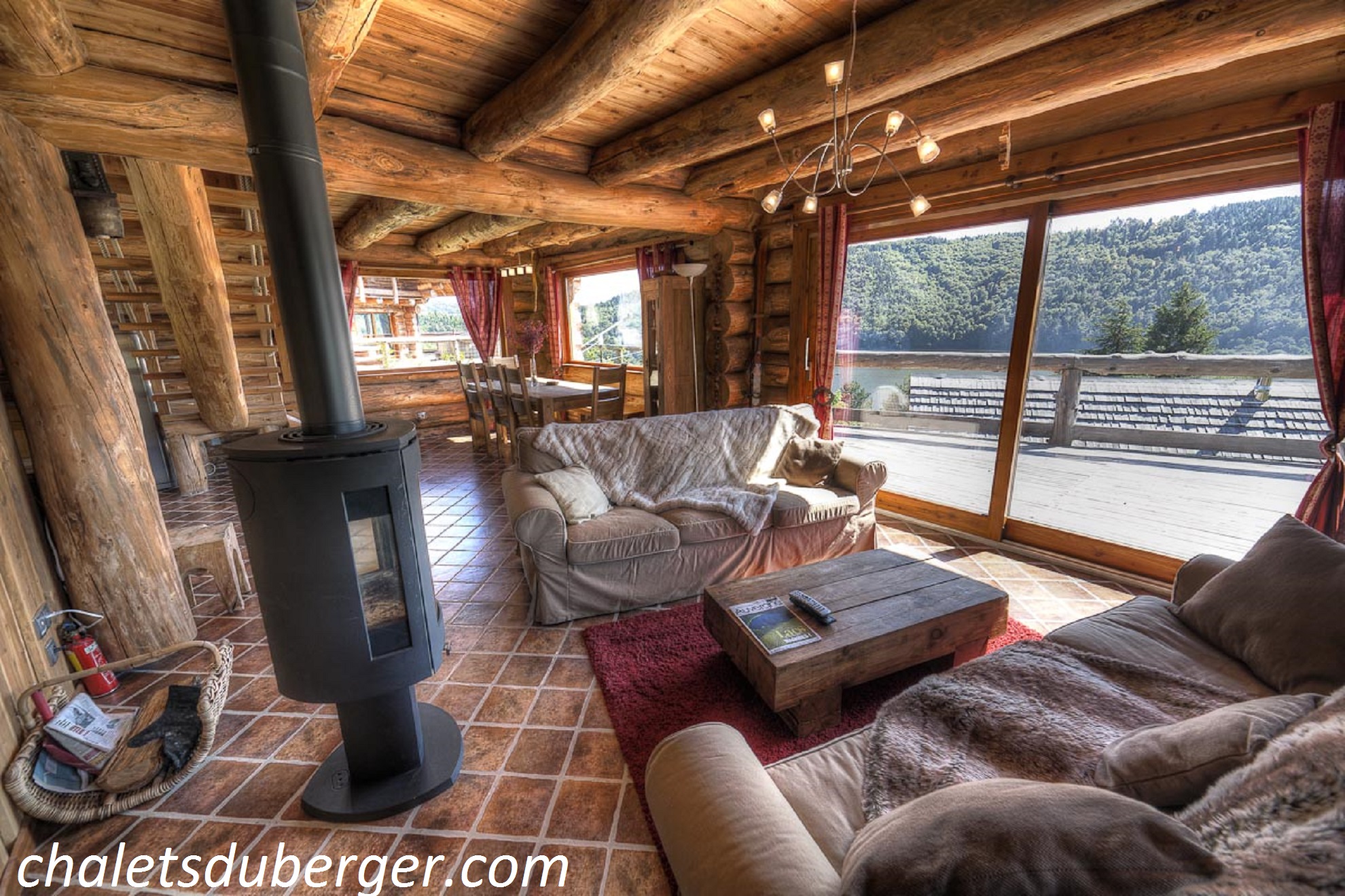 Chalet chambon sur lac