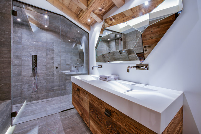 Salle de bain style chalet