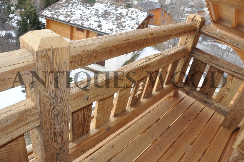 Balcon bois chalet