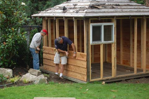 Construire un chalet de jardin en bois