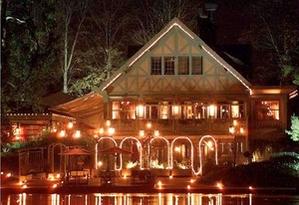 Le chalet des iles soirée