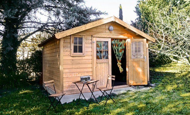 Chalet dans son jardin
