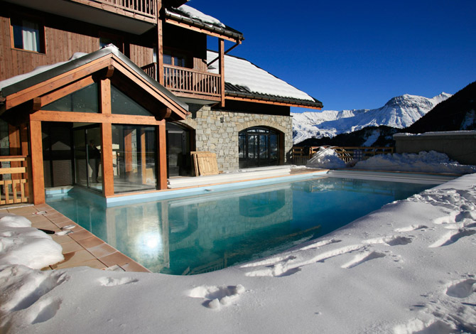 Chalet piscine alpes