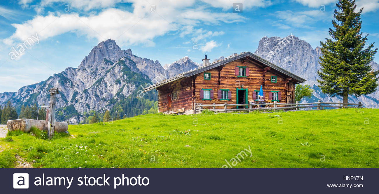Paysages de montagne avec chalet