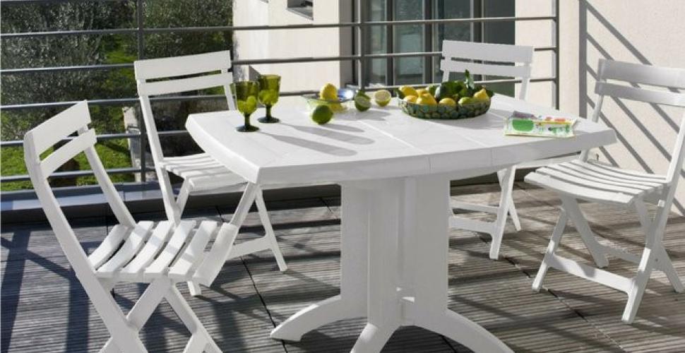 Raviver couleur salon de jardin