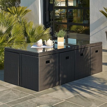 Salon de jardin avec chaise encastrable