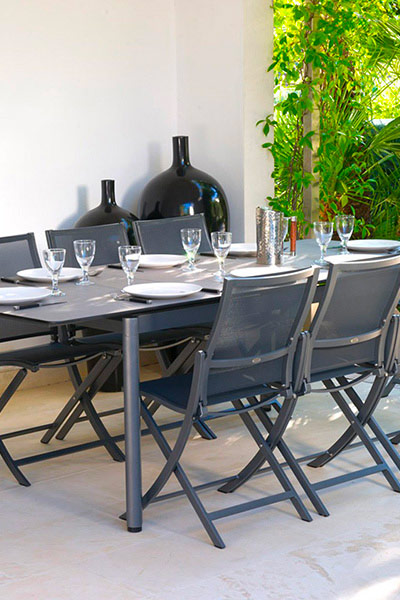 Comment entretenir un salon de jardin en composite