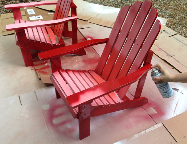 Restaurer un salon de jardin en bois