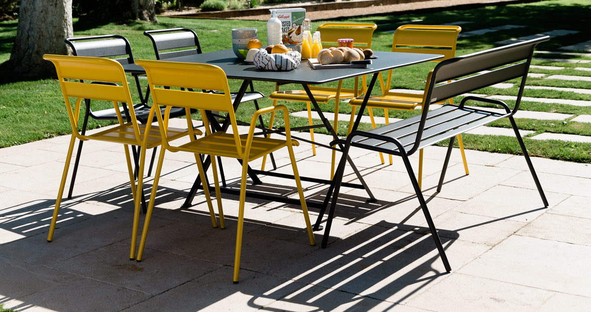 Mobilier de jardin metal