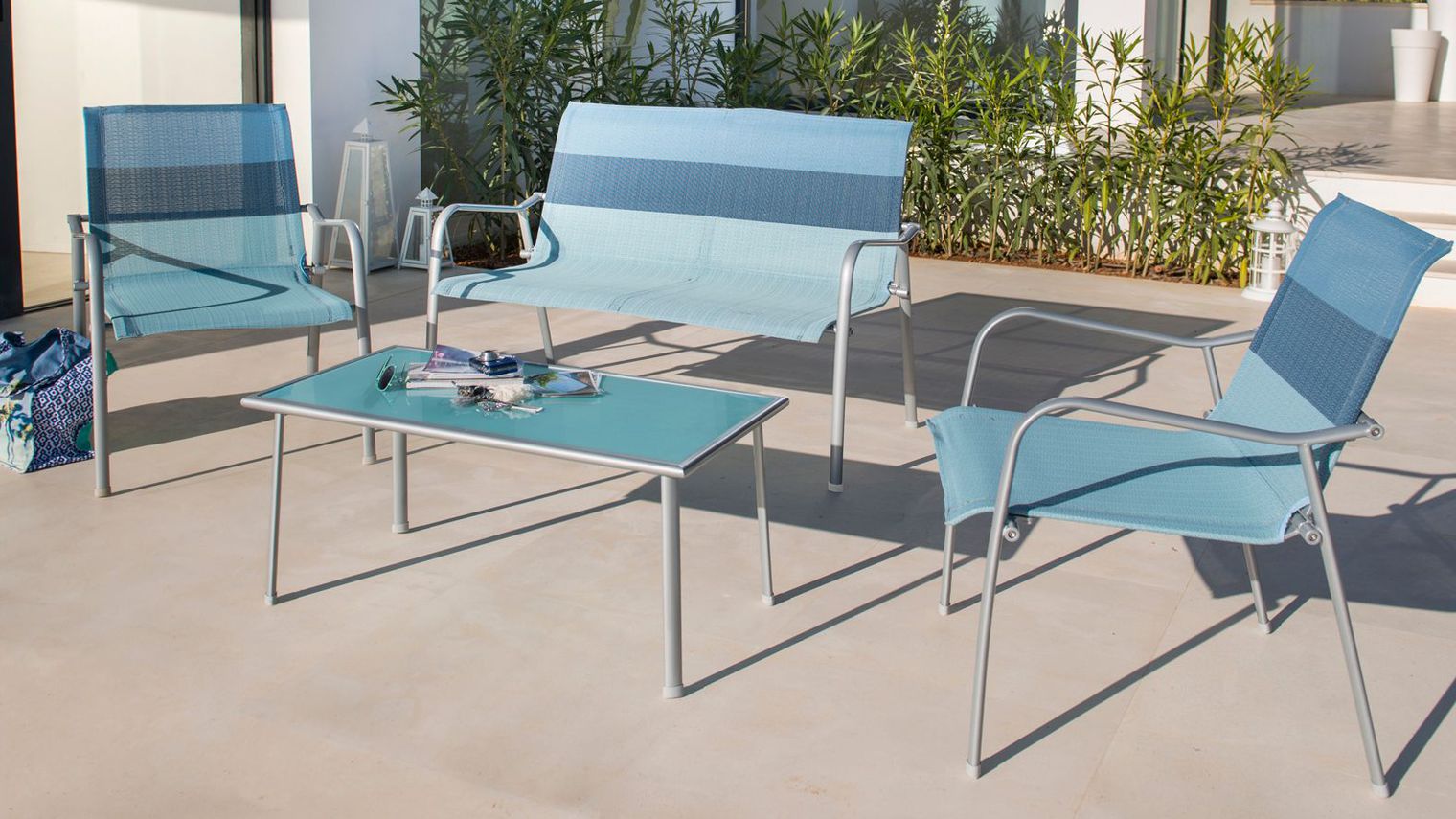 Salon de jardin table verre pas cher