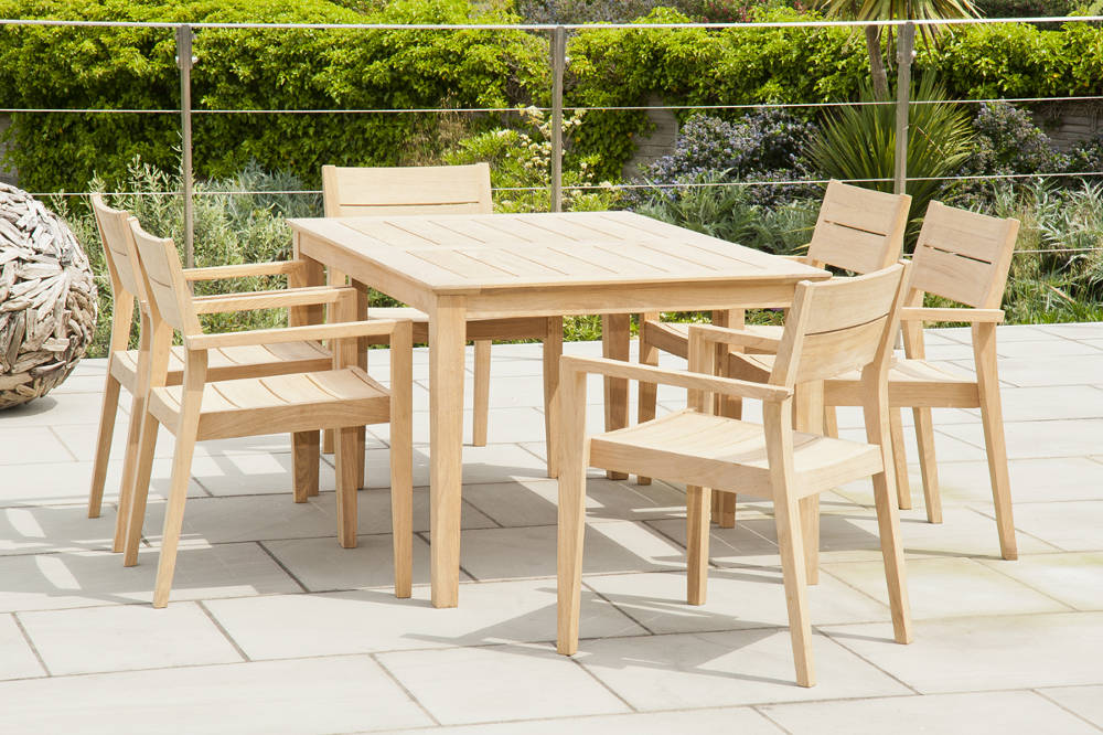 Salon de jardin bois fsc
