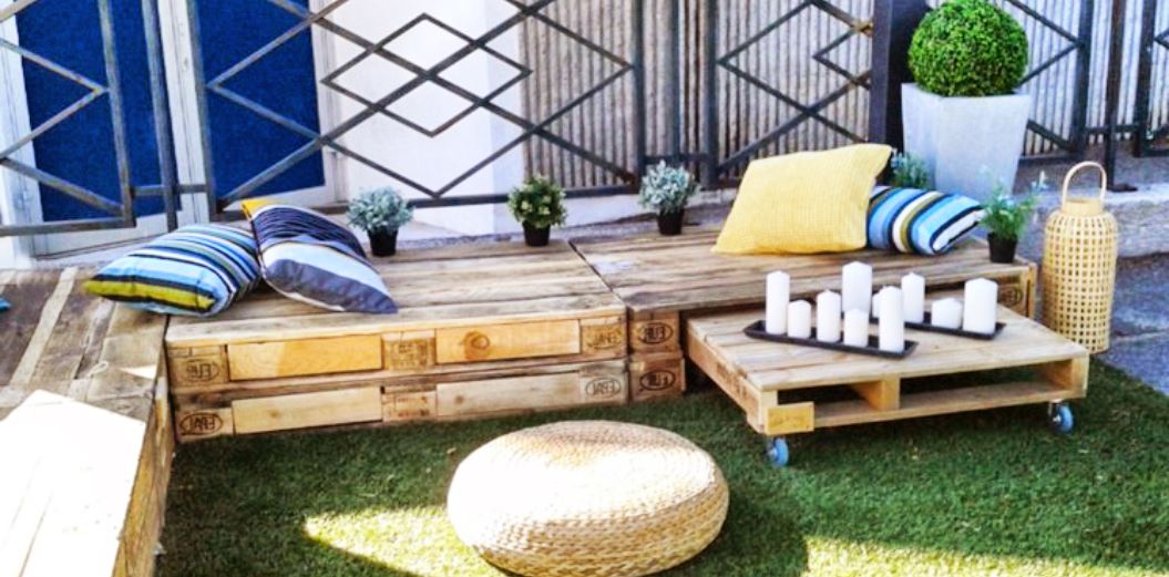 Faire un salon de jardin en palette