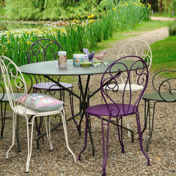 Renover un salon de jardin en rotin