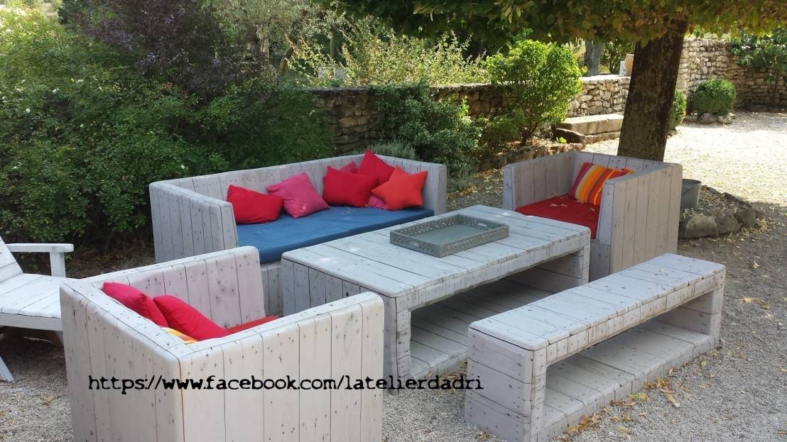 Salon de jardin design en palette