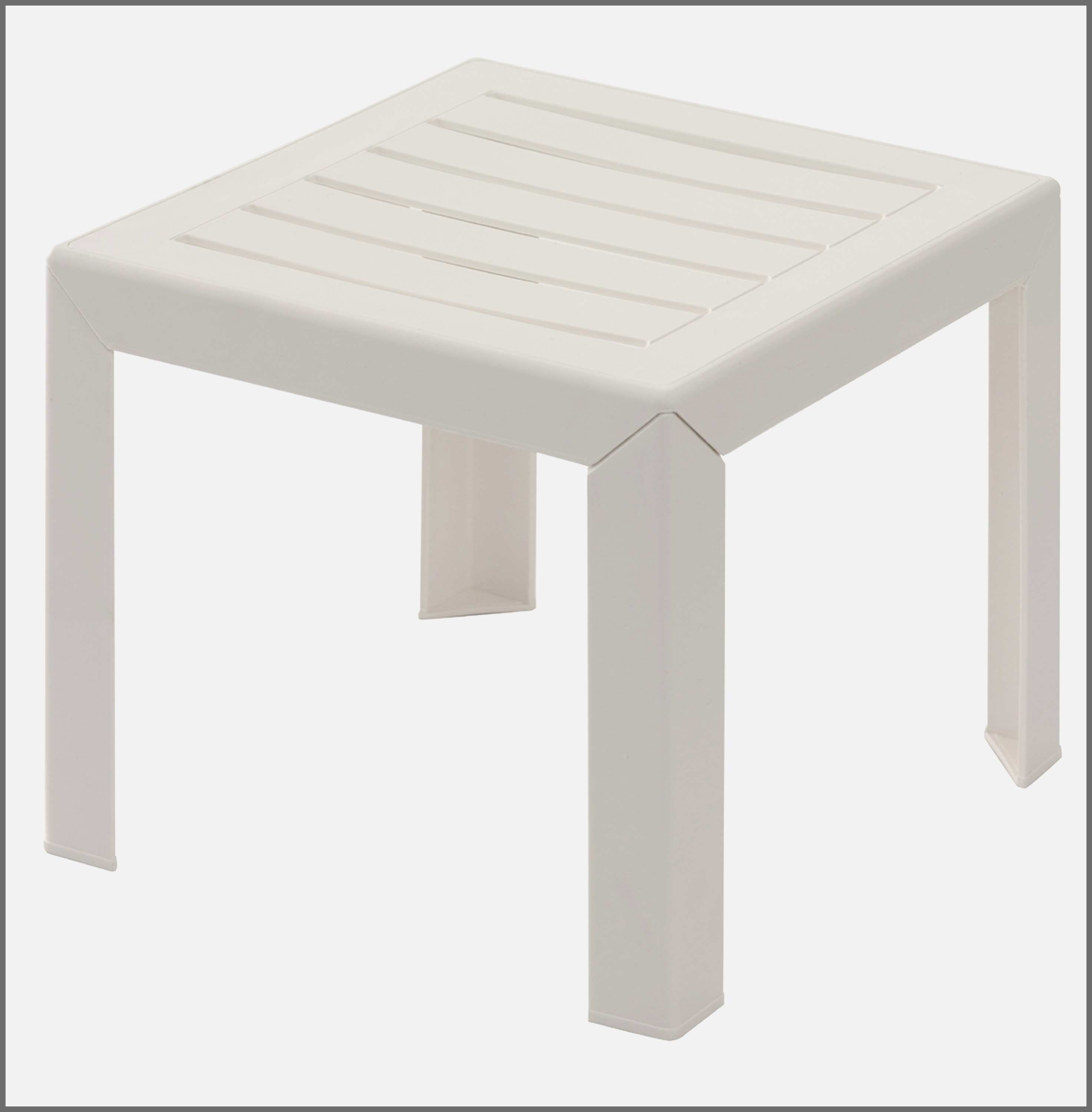 Nettoyage salon de jardin blanc