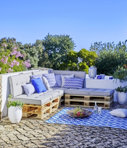 Salon de jardin palette coussin