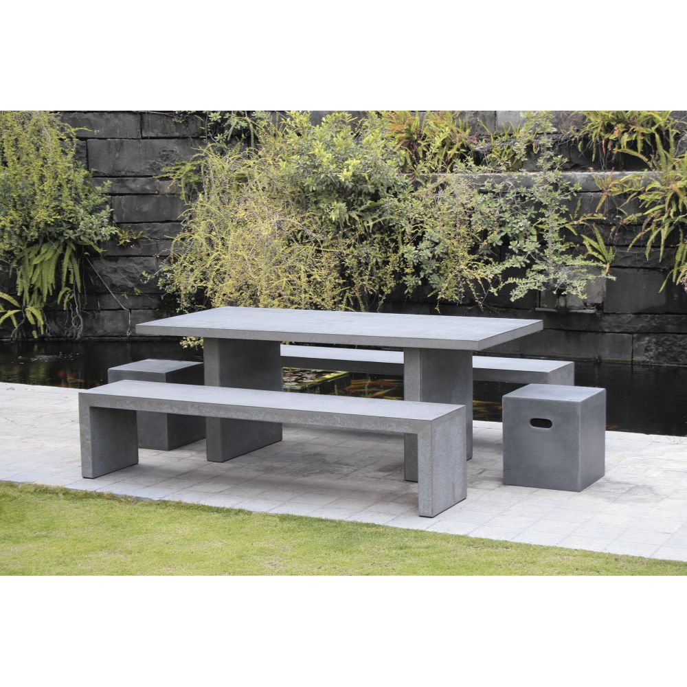 Salon de jardin en beton cellulaire
