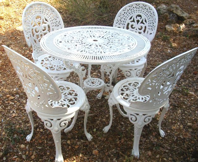 Salon de jardin en fer romantique