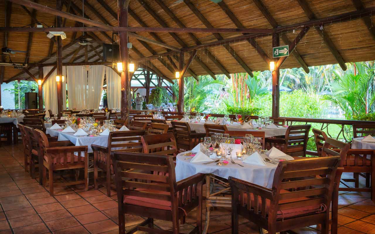 Salon de jardin uvita