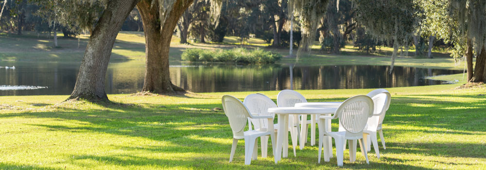 Comment nettoyer salon de jardin plastique blanc