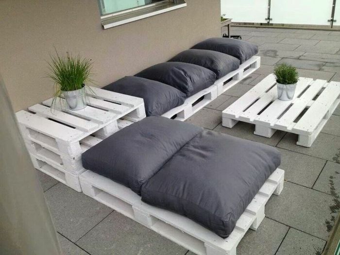 Salon de jardin en bois original