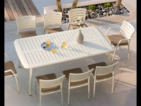 Mobilier de jardin haut de gamme bordeaux