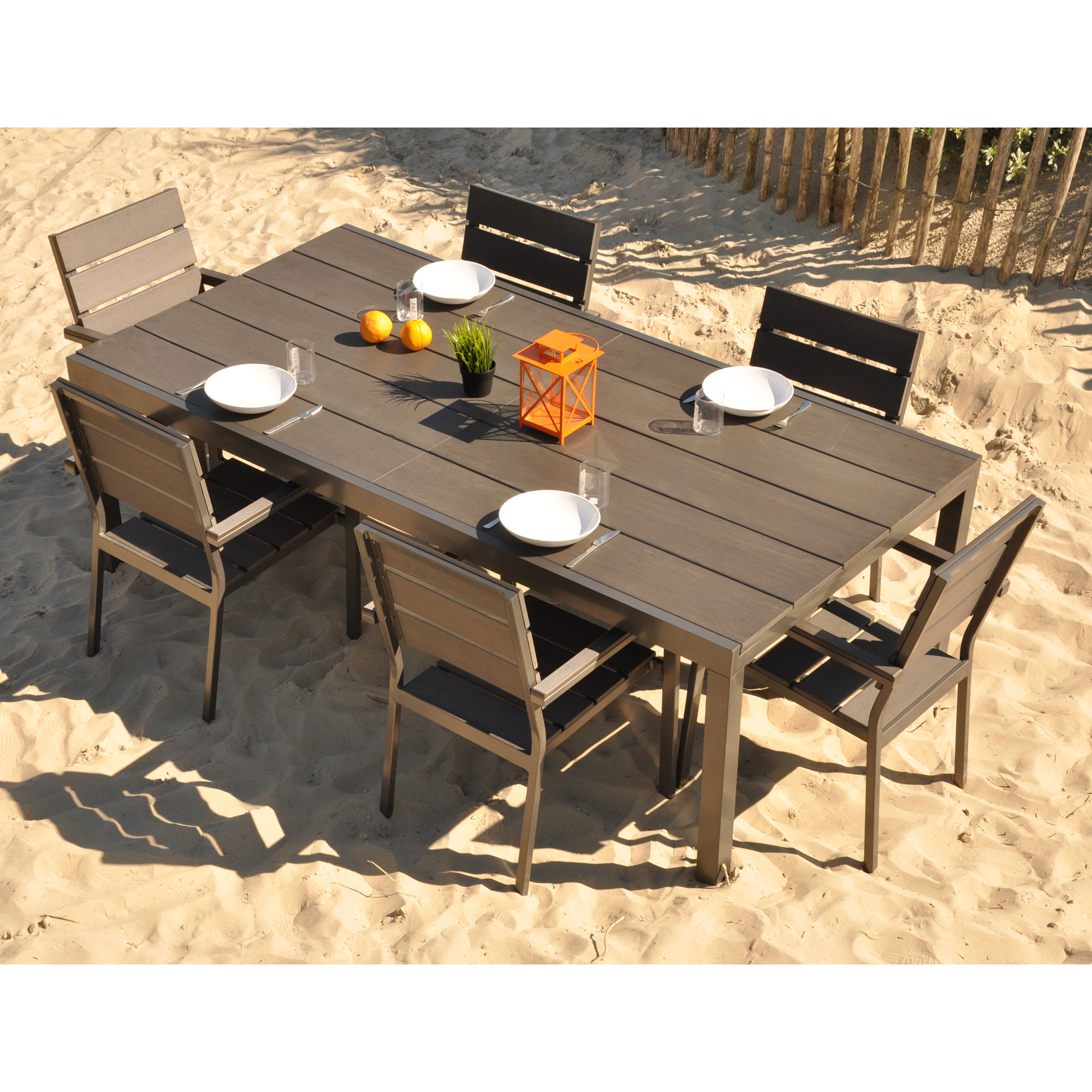 Salon de jardin en teck chez leclerc