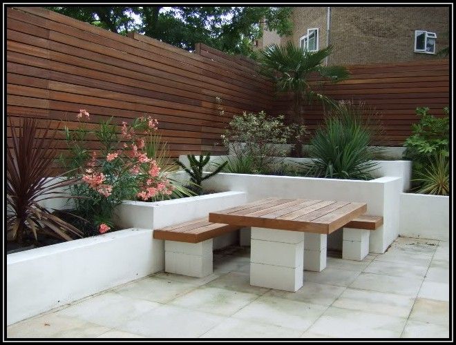 Salon de jardin en parpaing