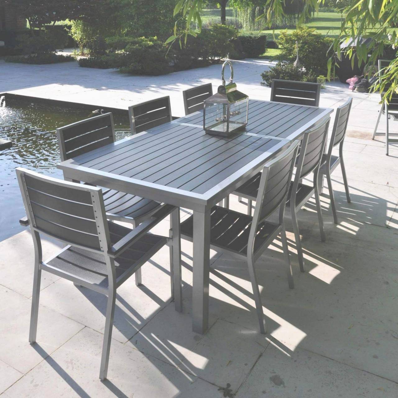 Salon de jardin en resine de luxe