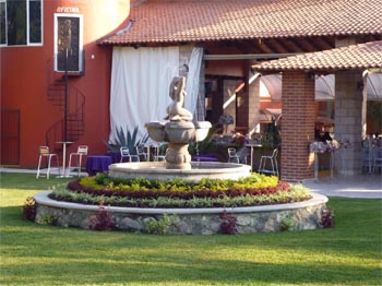 Salon y jardin de eventos santa fe leon gto