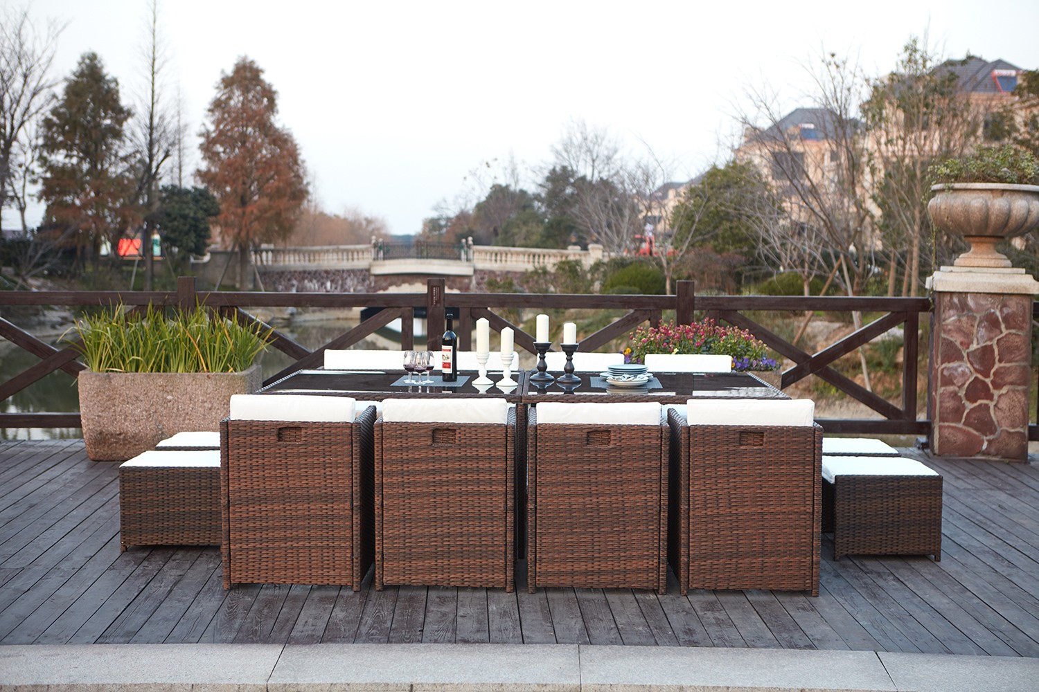 Salon de jardin encastrable marron