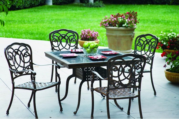 Entretenir mobilier de jardin en fer