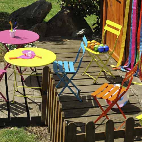 Salon de jardin en bois pour balcon