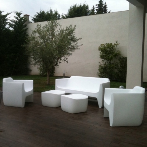 Mobilier de jardin design en plastique