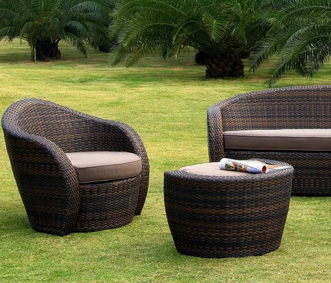 Petit salon de jardin exterieur