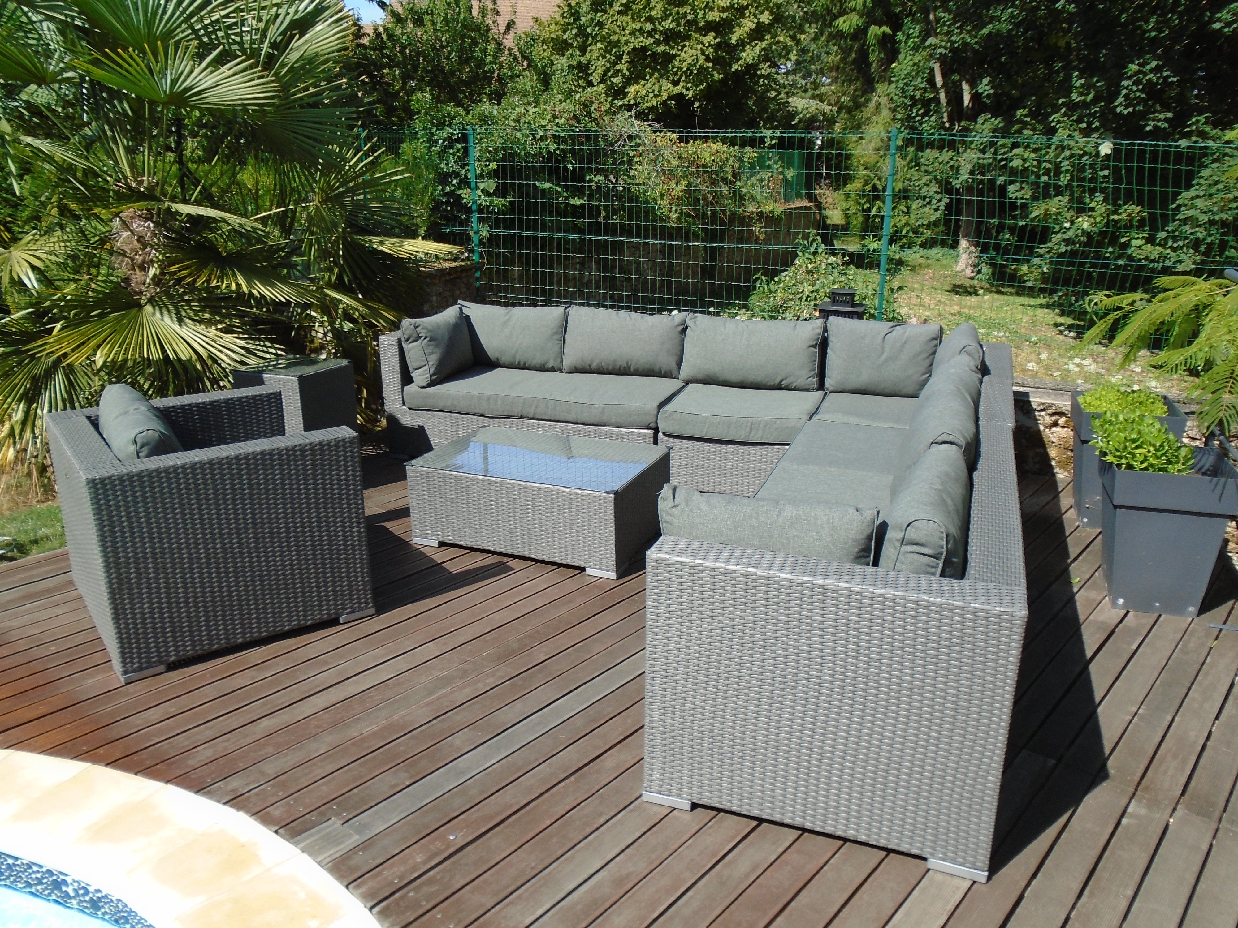Salon de jardin exterieur resine