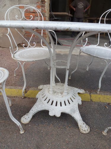 Mobilier de jardin en fonte de fer