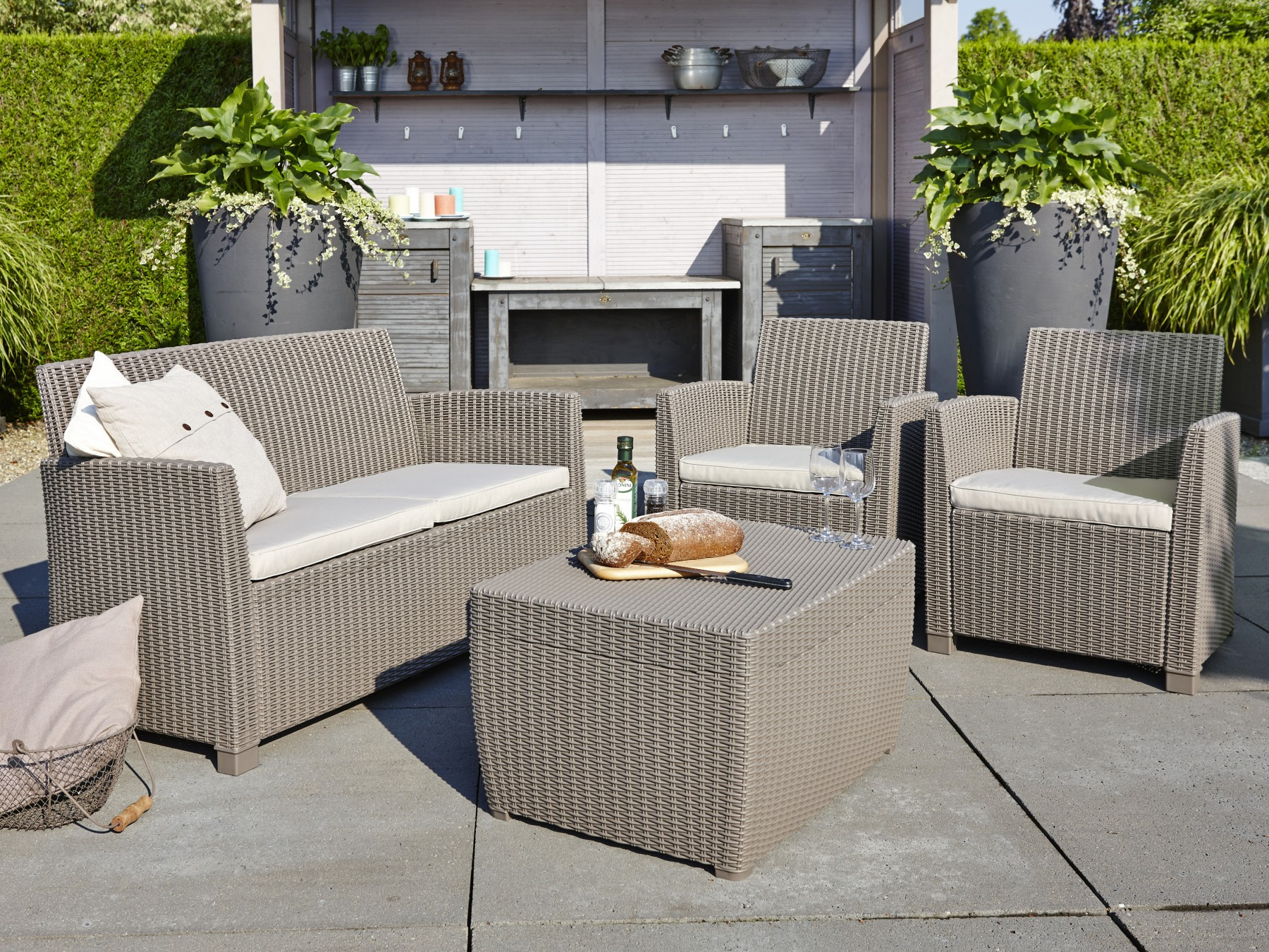 Salon de jardin allibert corona
